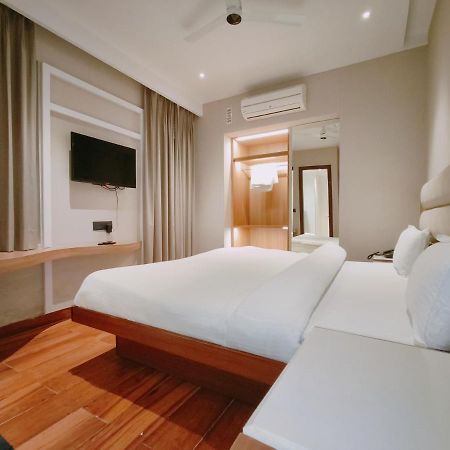 Aura Rooms Dehradun Extérieur photo