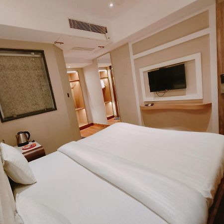 Aura Rooms Dehradun Extérieur photo