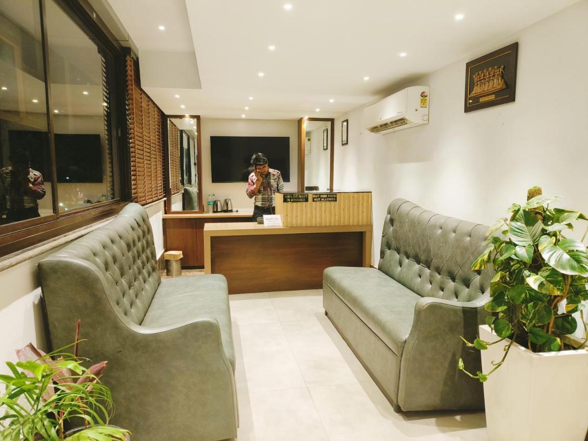 Aura Rooms Dehradun Extérieur photo