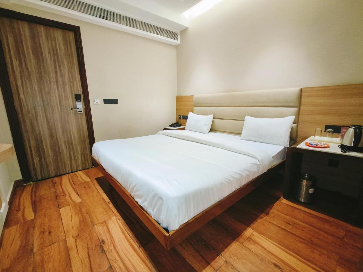 Aura Rooms Dehradun Extérieur photo